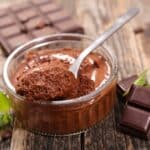 Découvrez la recette parfaite de mousse au chocolat pour épater vos convives